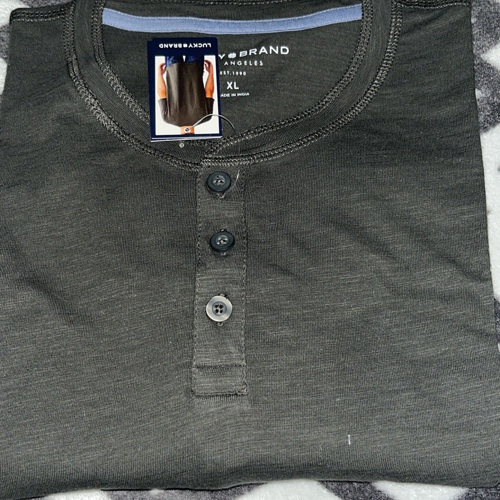 Lucky brand men’s extra large color raven
